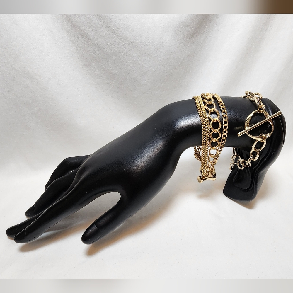 Set of 2 Chunky Gold Tone Chain Link Bracelets – Toggle Clasp & Layered Style